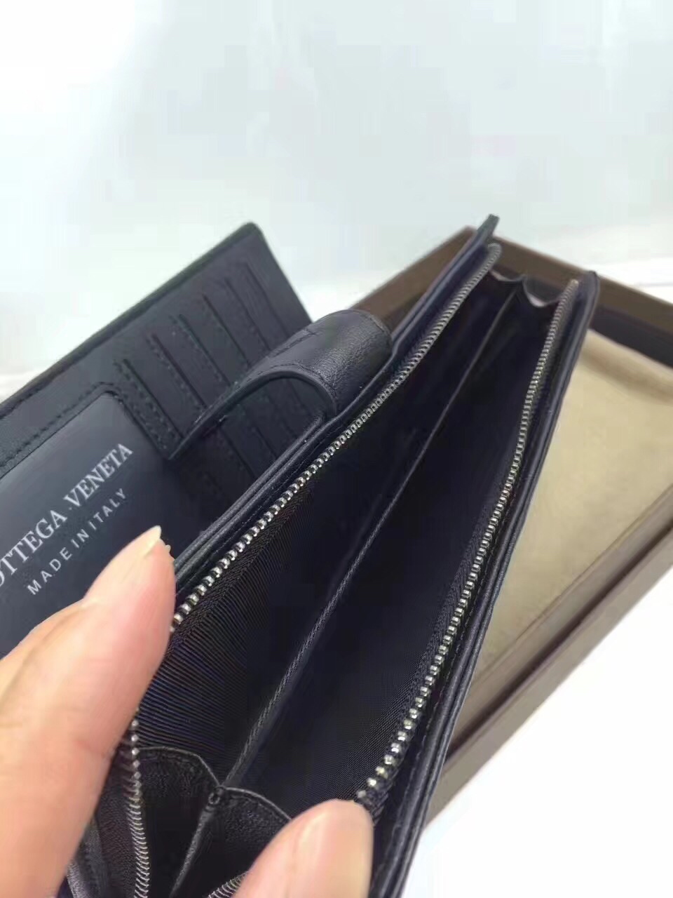 個性的なデザ 人気ブランドボッテガヴェネタ Bottega Veneta 実物の写真 N品スーパーコピー代引き対応国内発送後払い安全必ず届く優良サイト